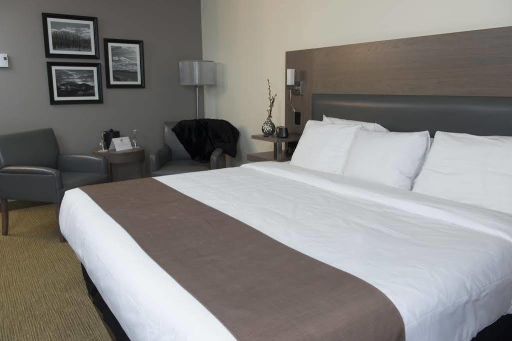 Hotel Rive Gauche Beloeil Екстер'єр фото