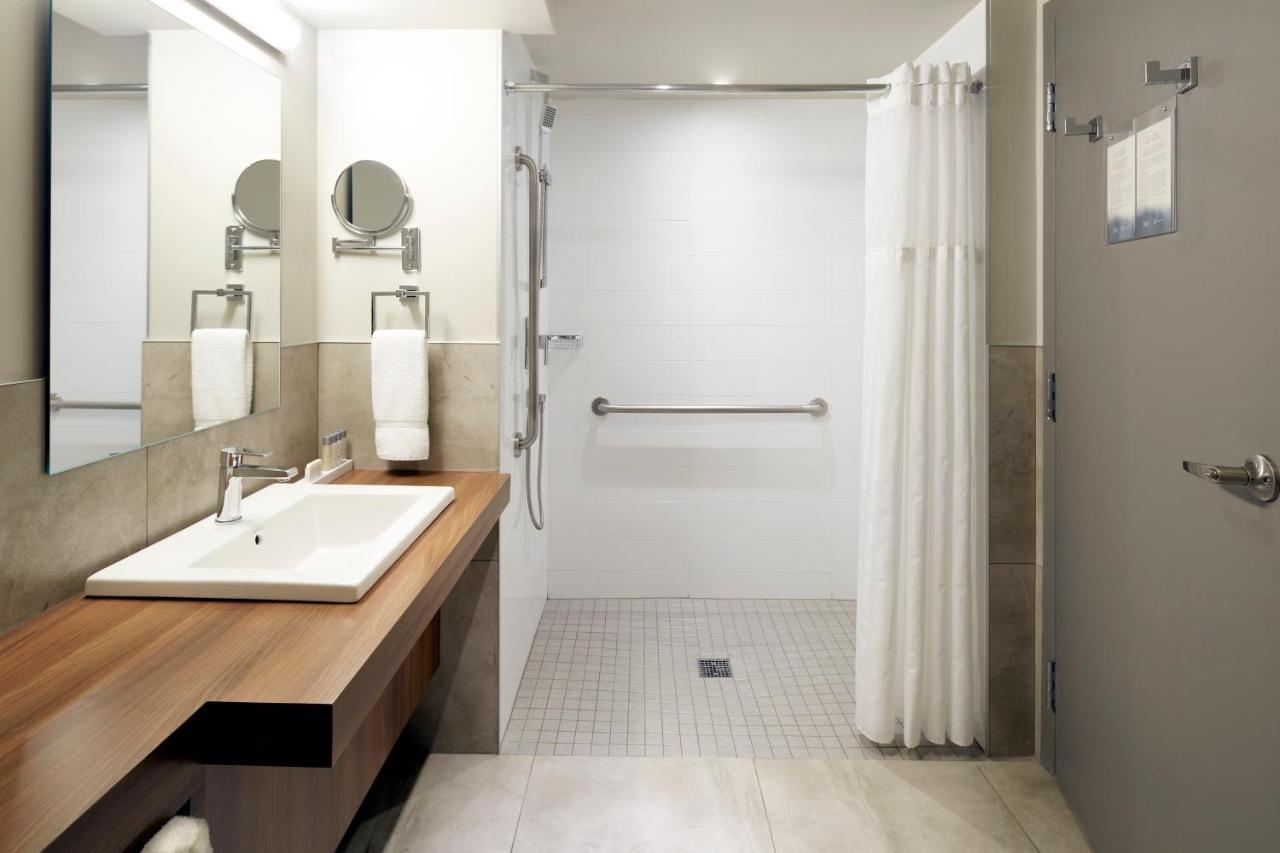Hotel Rive Gauche Beloeil Екстер'єр фото