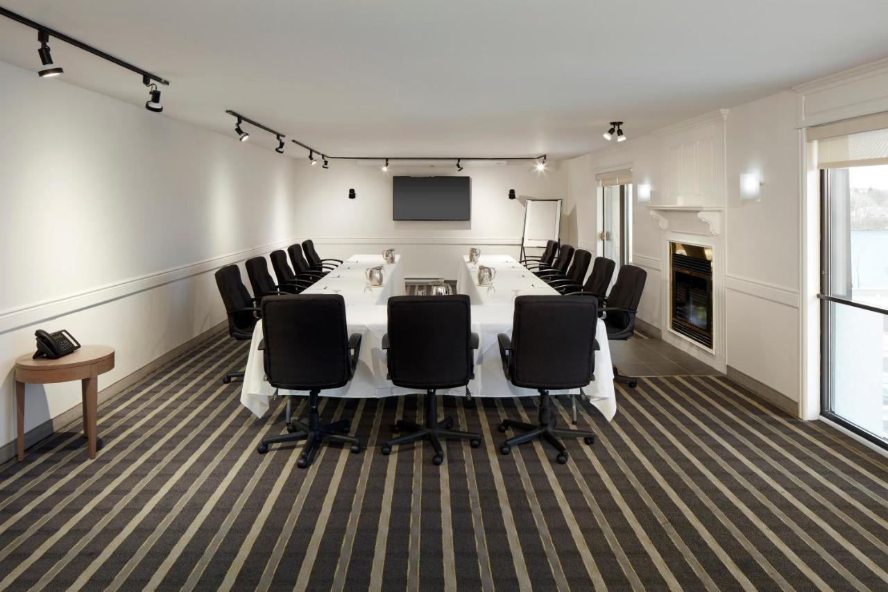Hotel Rive Gauche Beloeil Екстер'єр фото